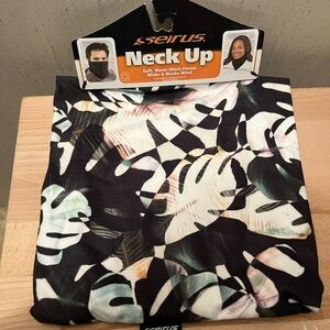 Seirus Innovatio Floral Face Mask